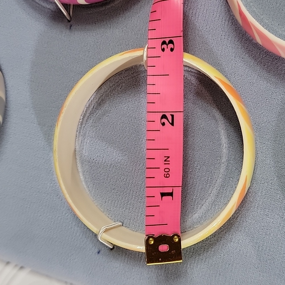 Cresent Design Multi-Color  Lucite Vintage Bracelets Set Of 5 - Picture 9 of 10